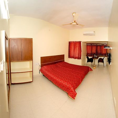 Hotel Gurjas 奥兰加巴德 外观 照片